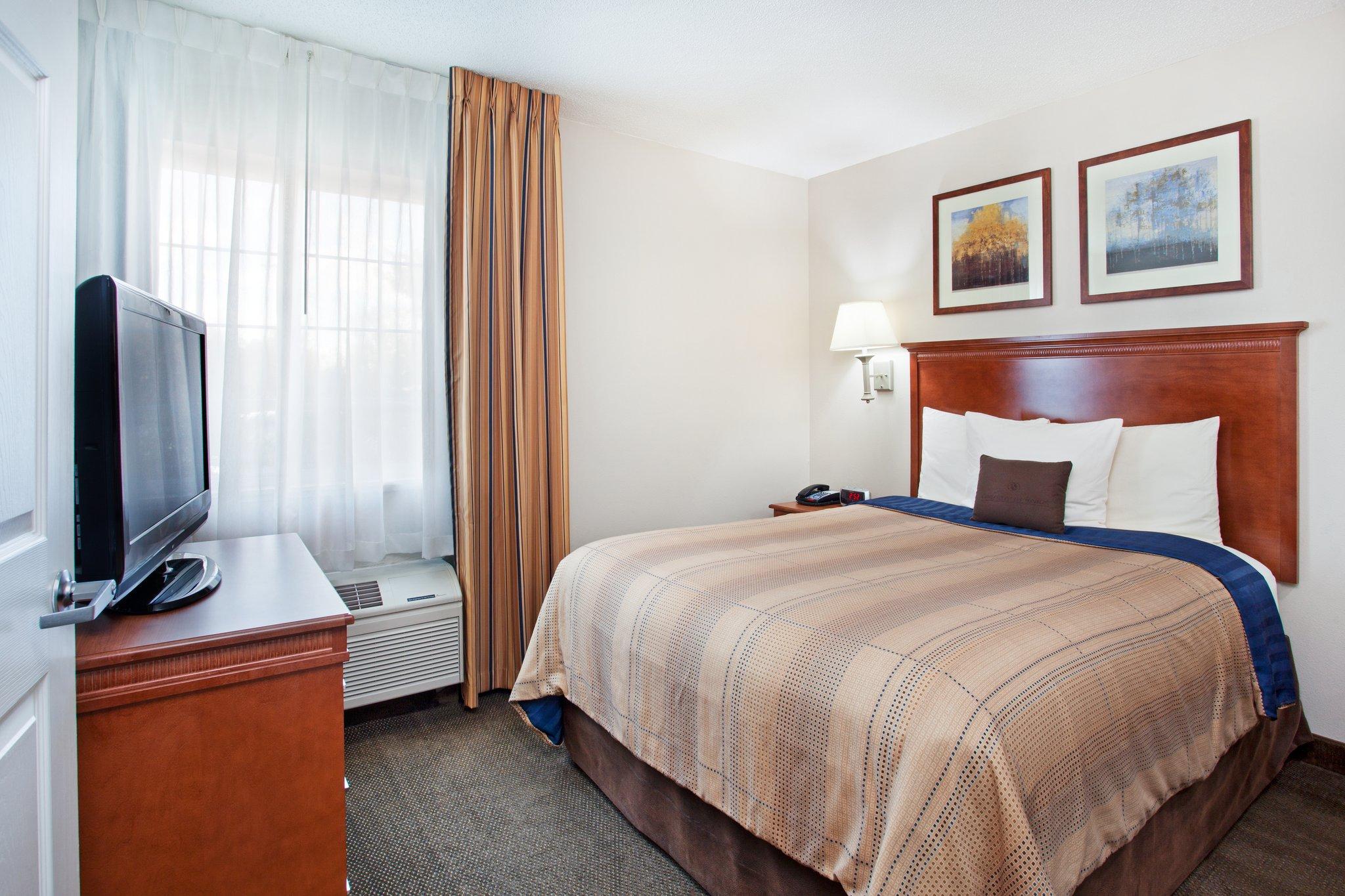 Candlewood Suites Huntersville-Lake Norman Area By Ihg Экстерьер фото